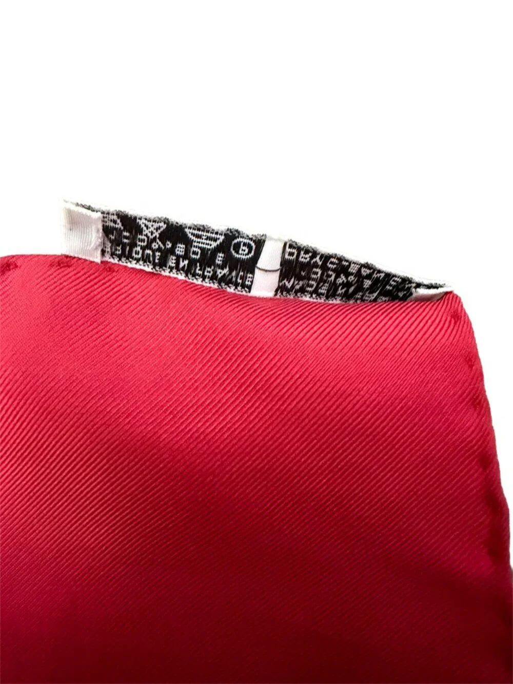 Hermès Tigre Royal Silk Scarf